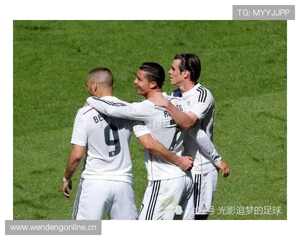 本泽马 vs 大罗:两人巅峰期“核心中锋”角色与统治力差异何在 本泽马 vs 大罗:两人巅峰期“核心中锋”角色与统治力差异何在