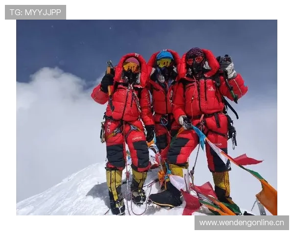 郑赛赛下赛季的新裤子？千万身价配这日常，完全不像专业运动员啊