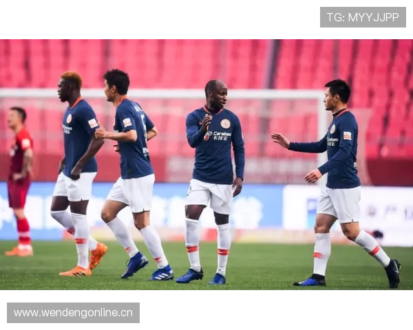 被罚下球员为何还能重返赛场？解析“重新入场许可”规则边界